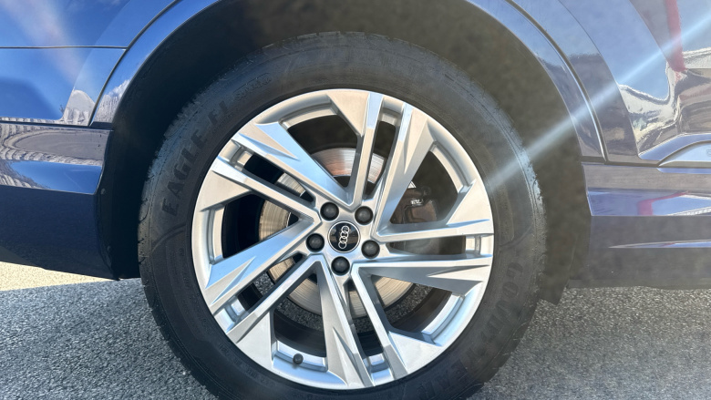 Audi Q7 50 TDI Quattro S Line 5dr Tiptronic Diesel Estate